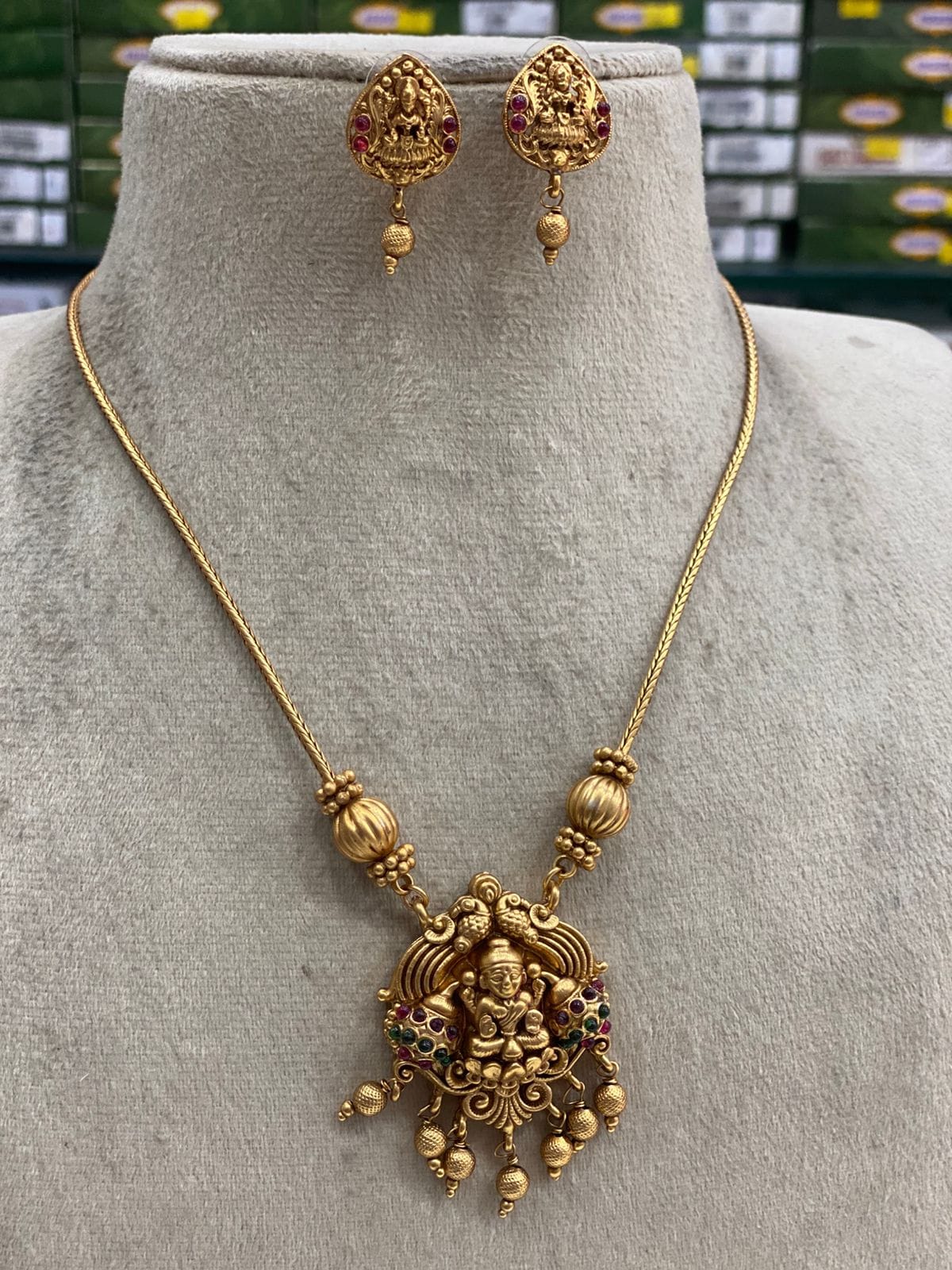 Lakshmi Pendent Set